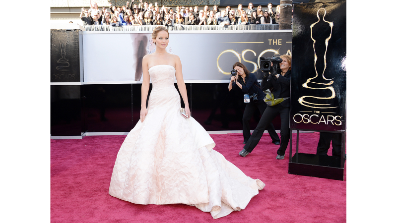 Illustration for article titled The Gorgeous Dresses and Hot Messes of the Oscars Red Carpet